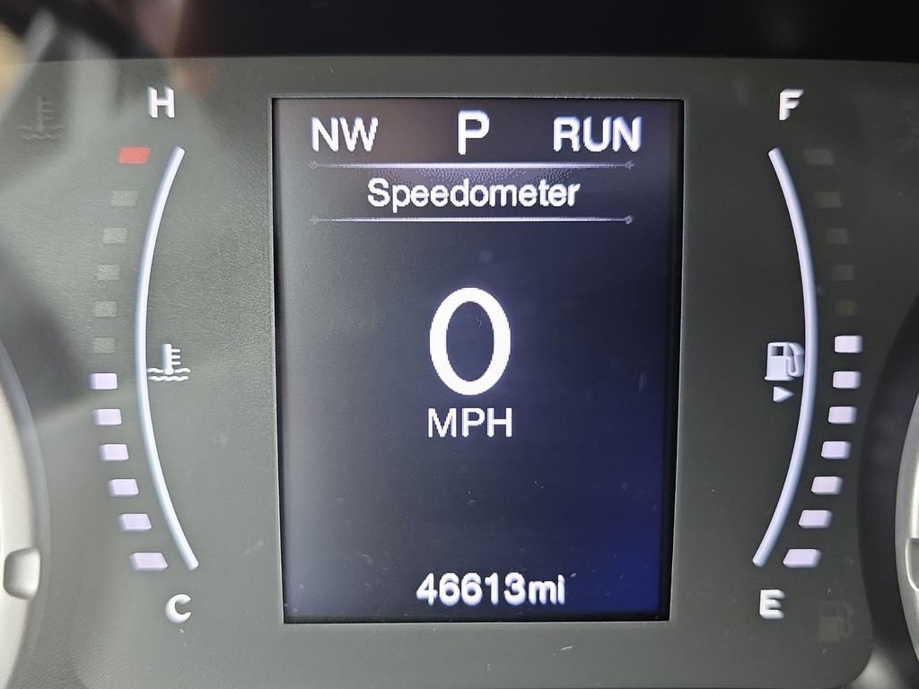 Used 2017 Jeep Renegade Latitude w/ Cold Weather Group AWD/4WD image 21