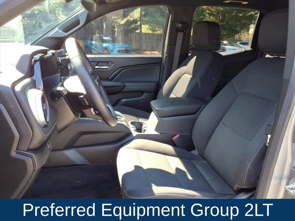 Used 2024 Chevrolet Colorado LT w/ LT Convenience Package image 11
