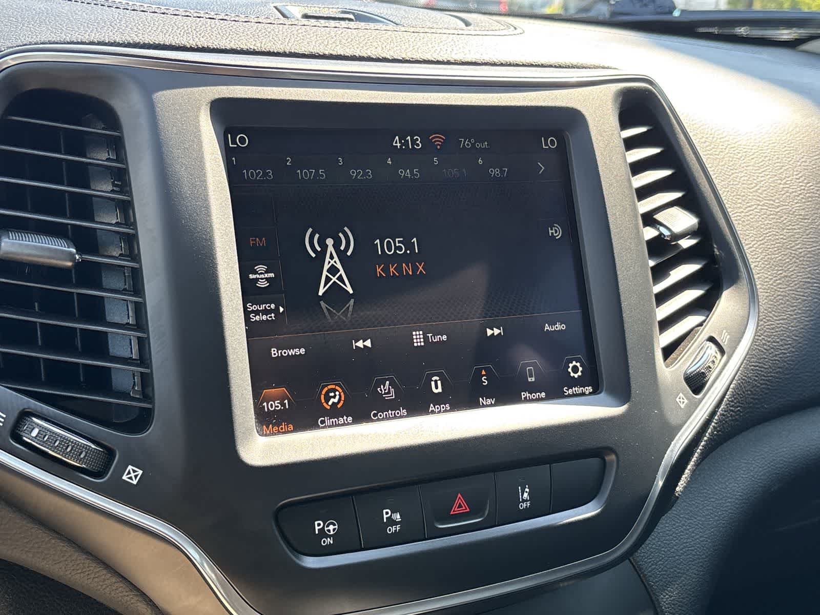 Certified 2023 Jeep Cherokee Altitude Lux AWD/4WD image 16