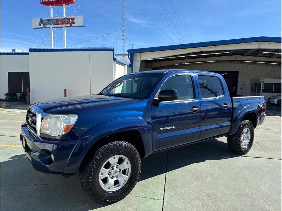 Used 2005 Toyota Tacoma w/ TRD Off-Road Package image 1