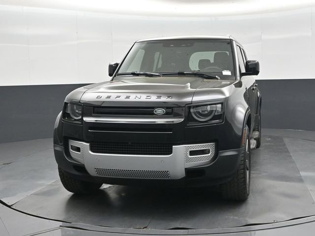 Used 2025 Land Rover Defender 110 S AWD/4WD image 8