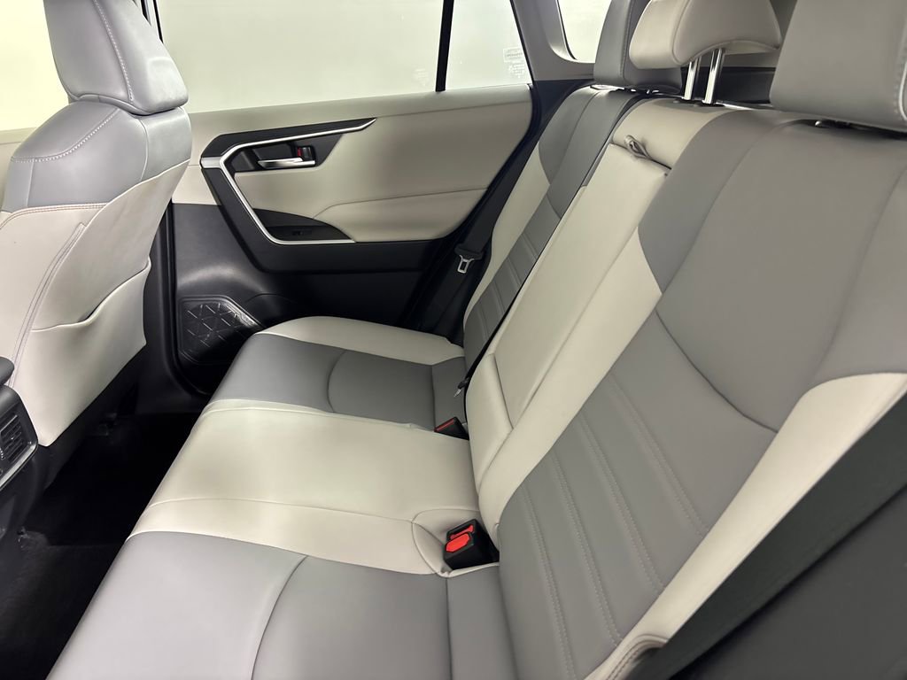 Certified 2022 Toyota RAV4 XLE Premium AWD/4WD image 30