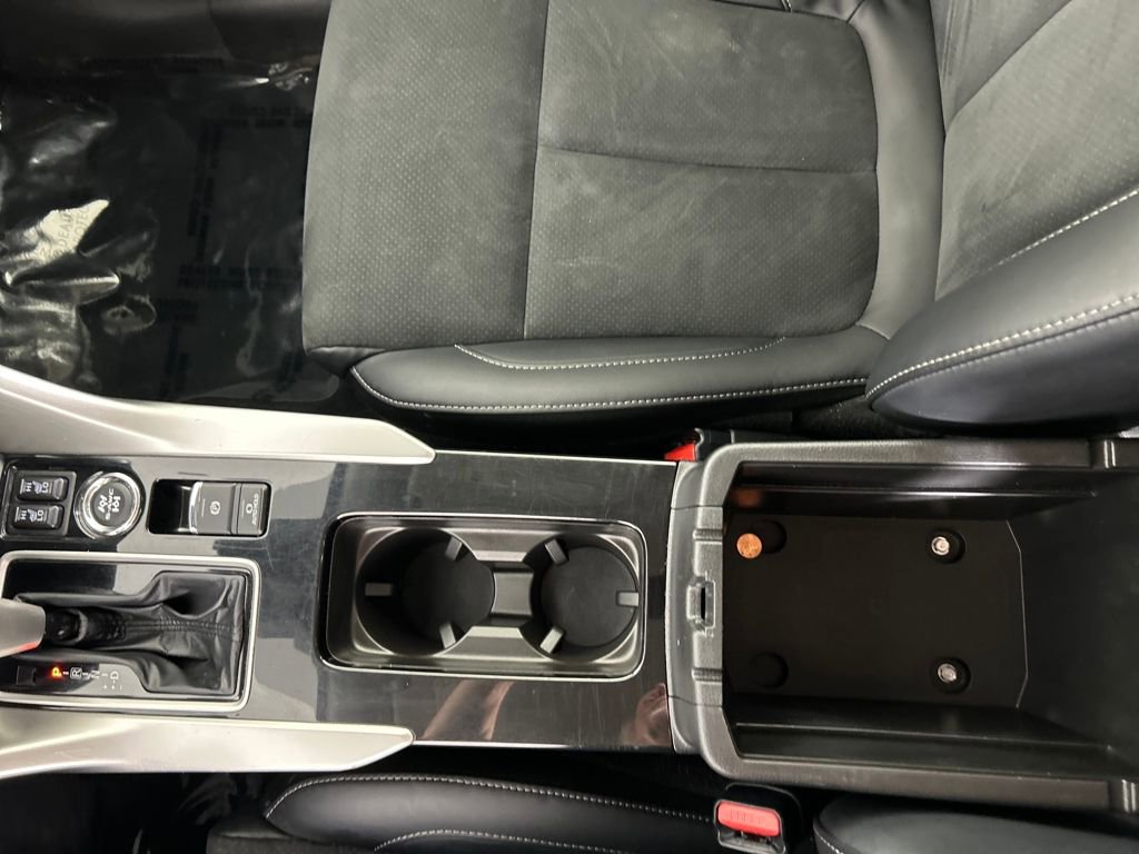 Used 2025 Mitsubishi Eclipse Cross SE image 14