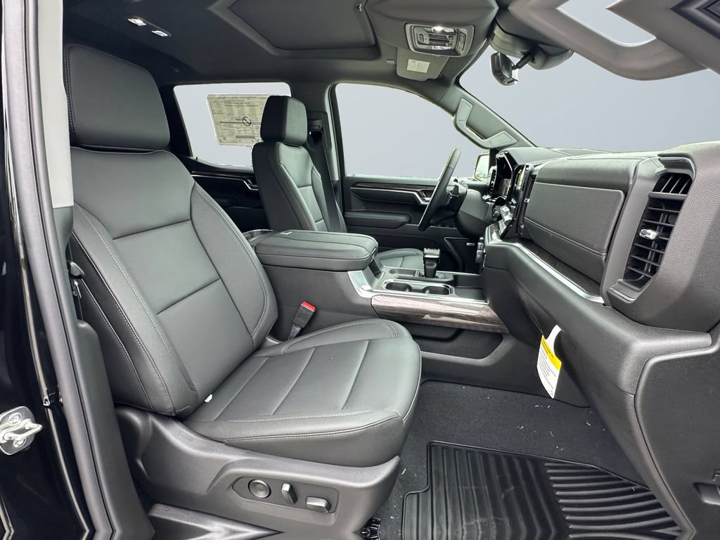 New 2026 Chevrolet Silverado 1500 LTZ w/ Technology Package AWD/4WD image 15