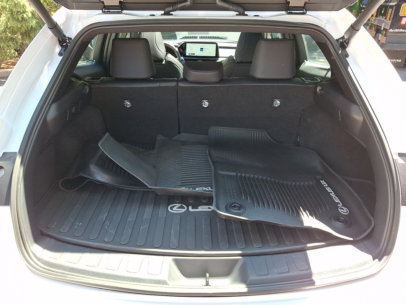 Used 2025 Lexus UX 300h AWD w/ Accessory Package (Z2) image 28