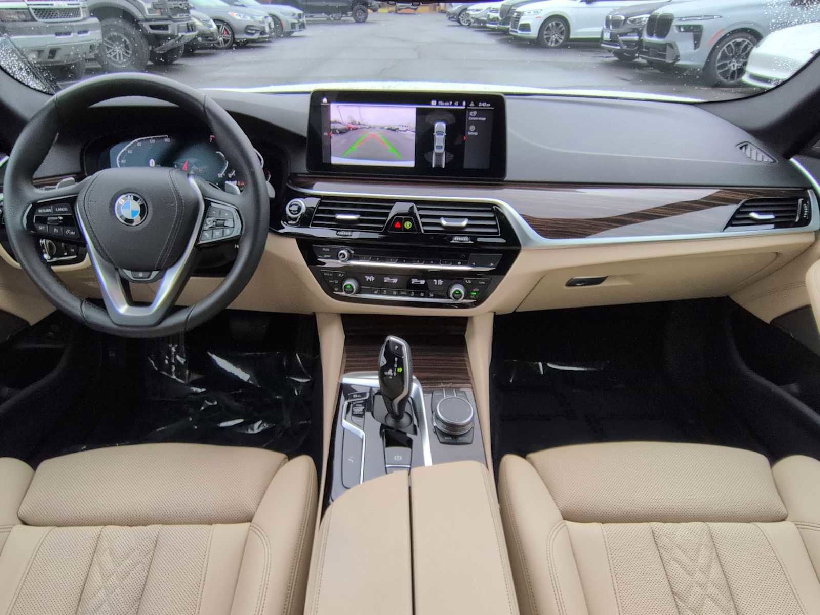 Used 2023 BMW 530i xDrive w/ Premium Package image 16
