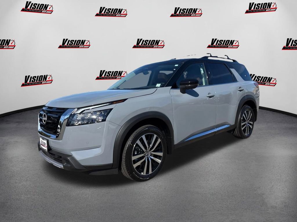 New 2025 Nissan Pathfinder Platinum w/ Cargo Package