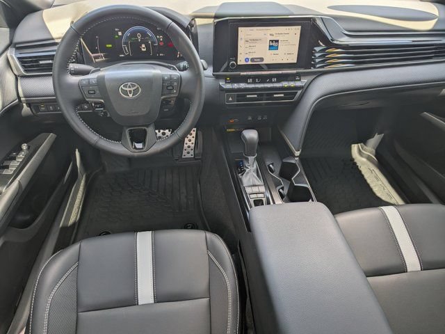 Used 2026 Toyota Camry SE FWD image 19