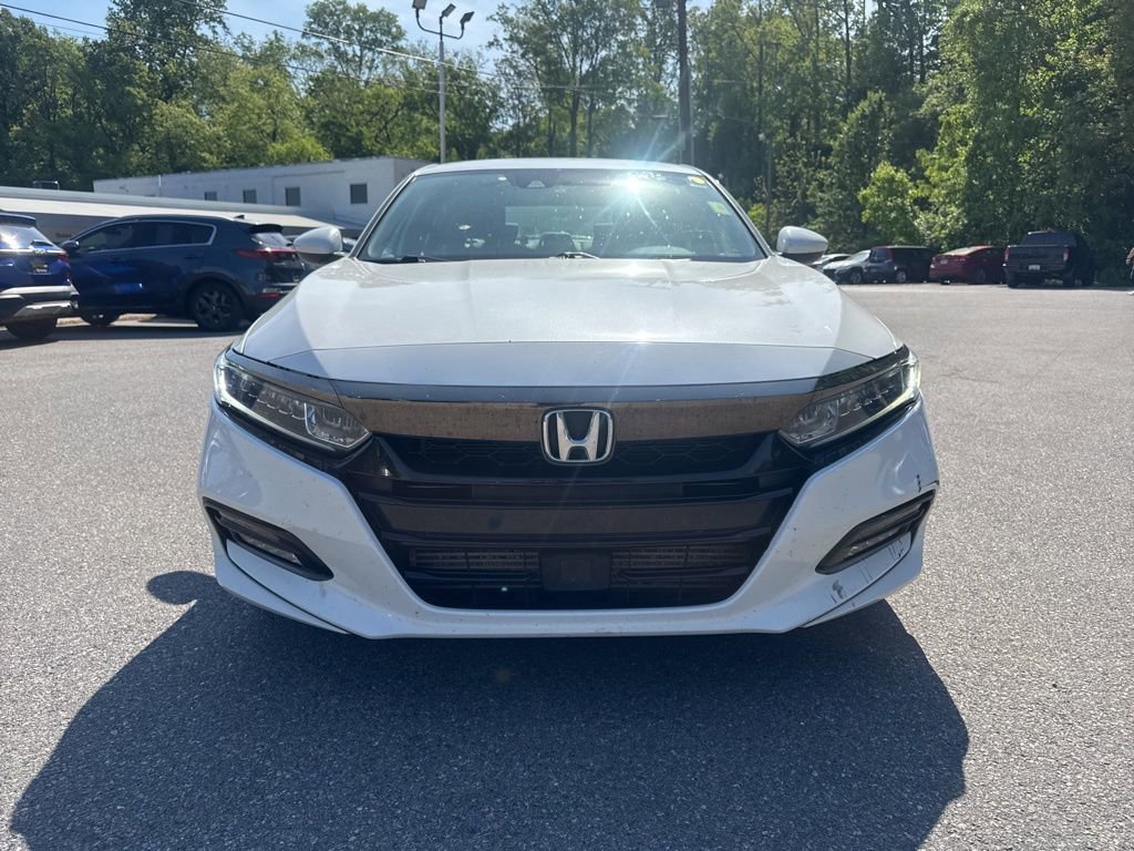 Used 2018 Honda Accord Sport image 2