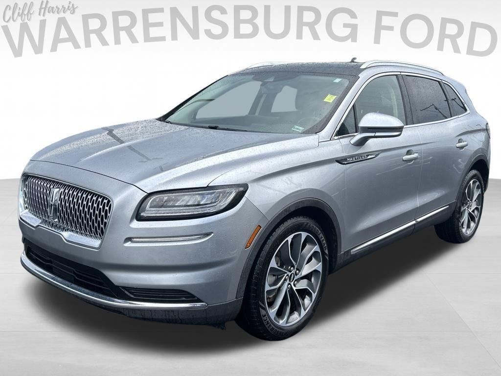 Used 2022 Lincoln Nautilus Reserve w/ Luxury Package AWD/4WD image 4