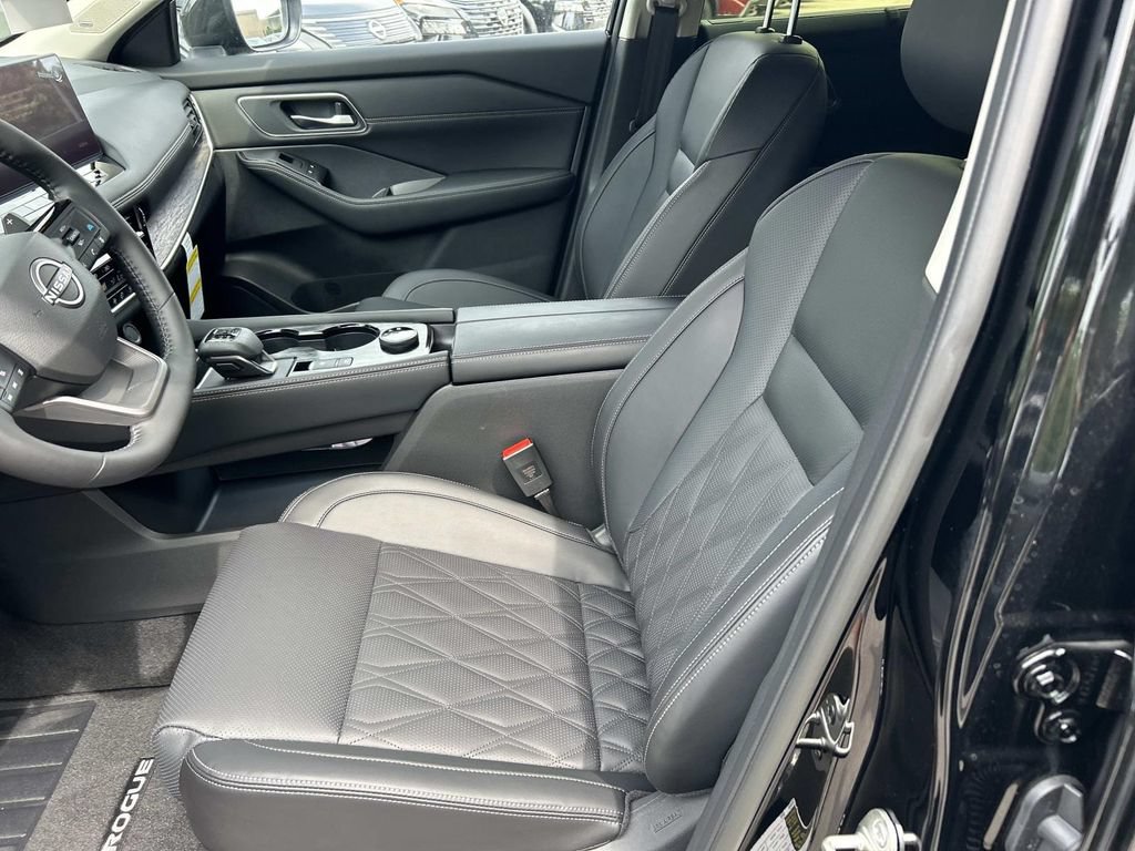 New 2026 Nissan Rogue Platinum w/ Platinum Premium Package AWD/4WD image 13