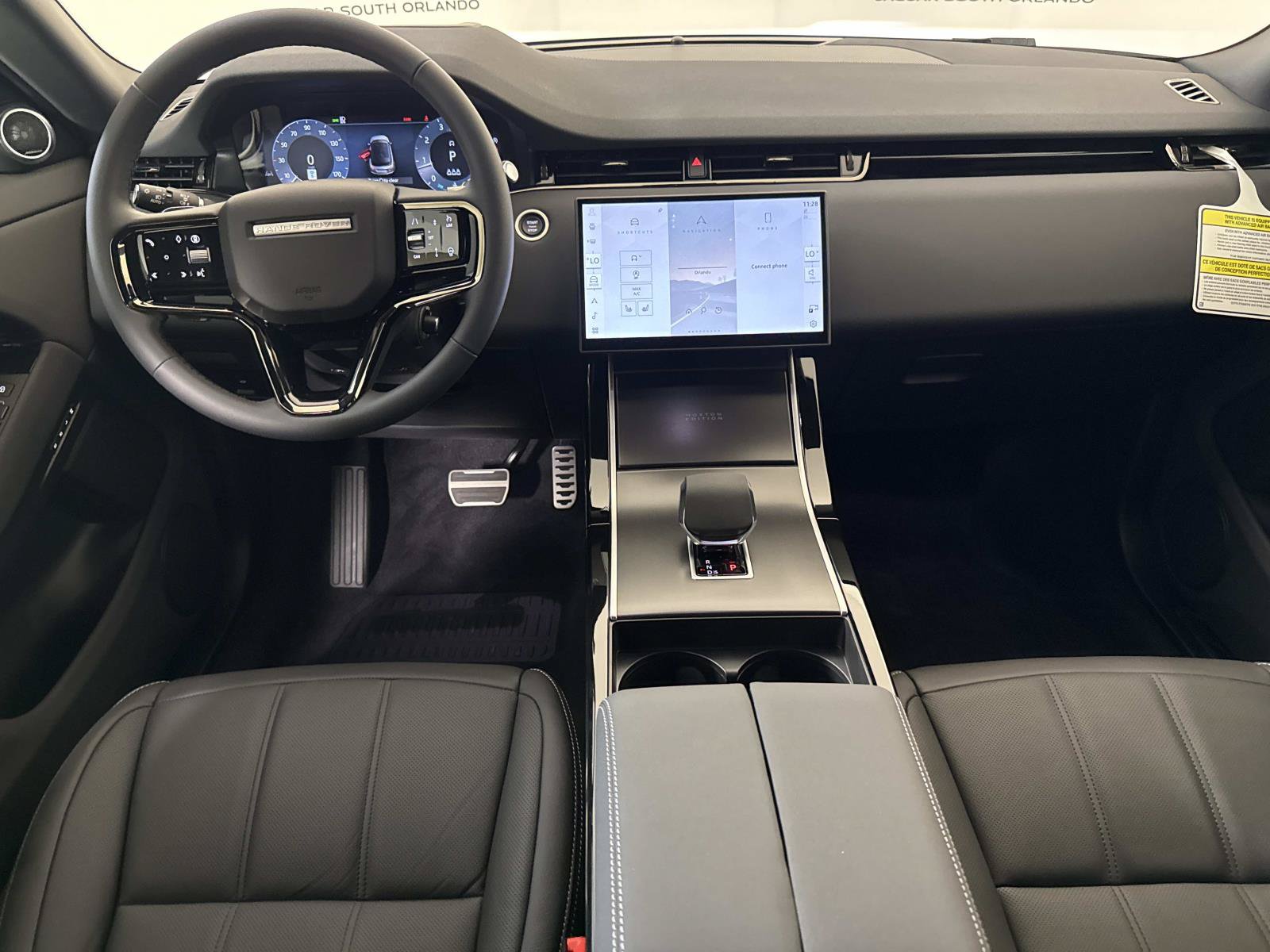 New 2026 Land Rover Range Rover Evoque Hoxton AWD/4WD image 16