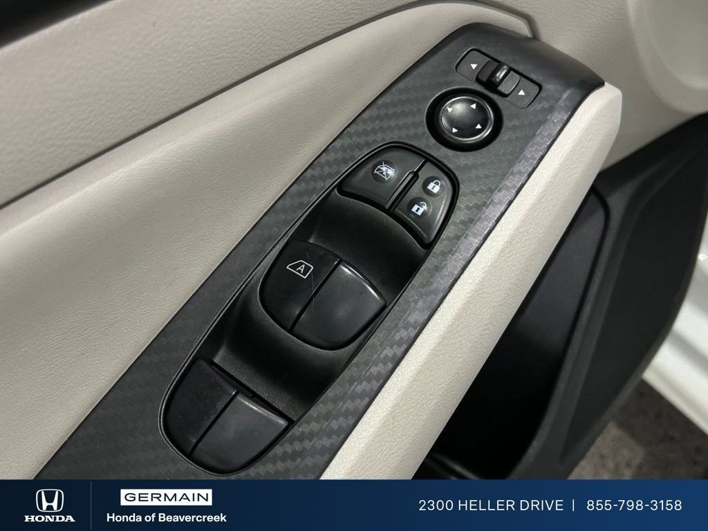 Used 2024 Nissan Altima 2.5 SV AWD/4WD image 31