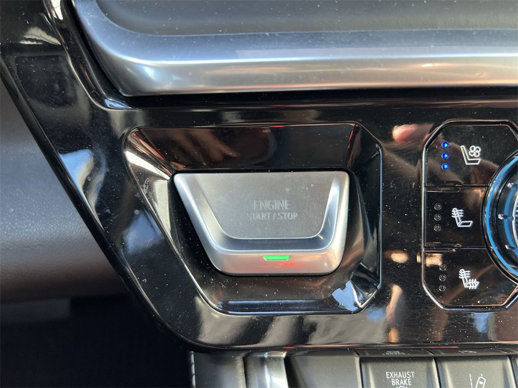 Used 2024 GMC Sierra 3500 Denali Ultimate image 16