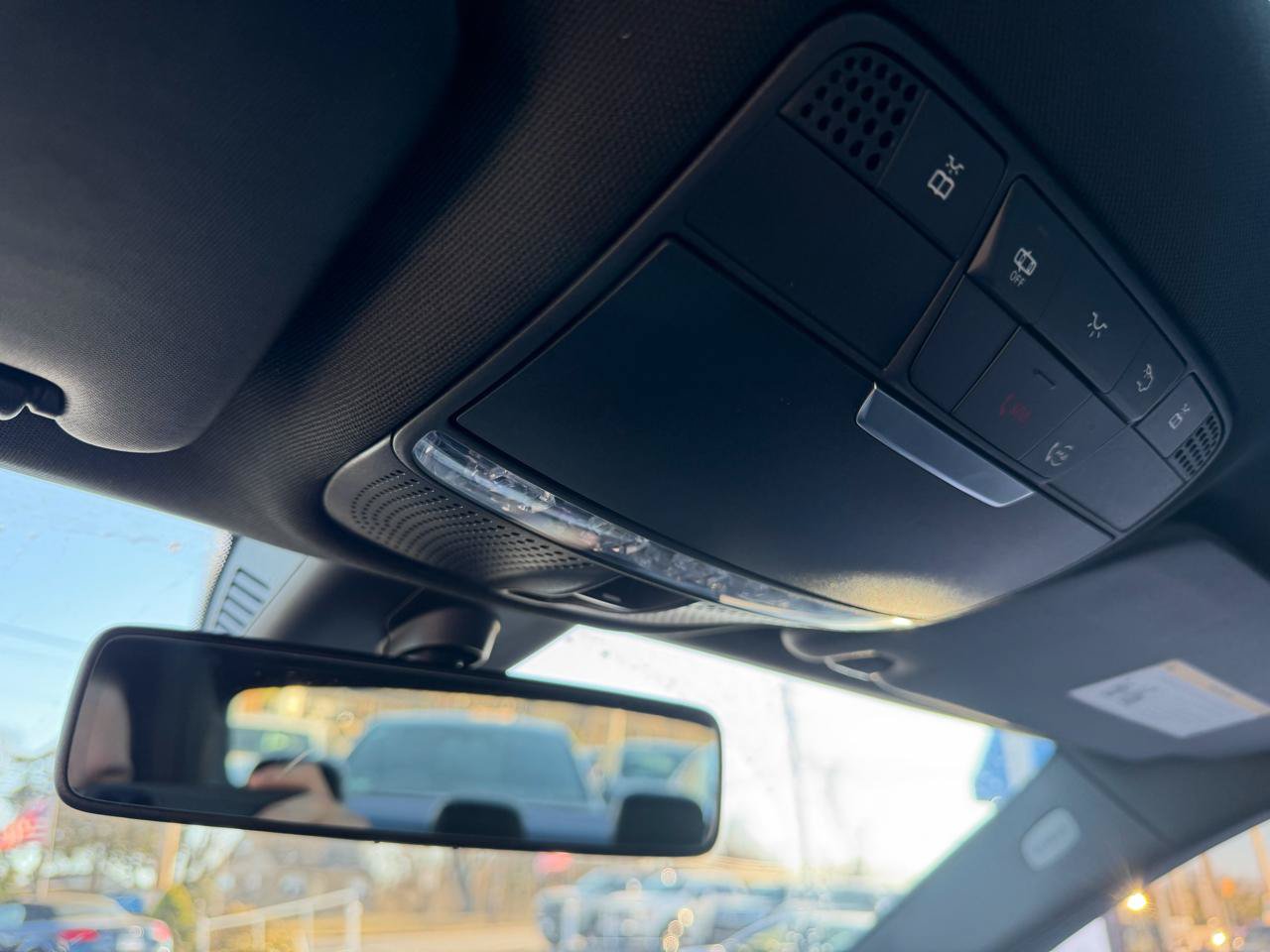 Used 2019 Mercedes-Benz C 300 4MATIC Sedan image 14