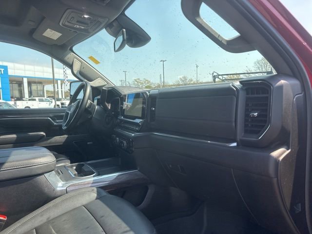 Used 2025 Chevrolet Silverado 2500 LTZ w/ LTZ Convenience Package AWD/4WD image 34