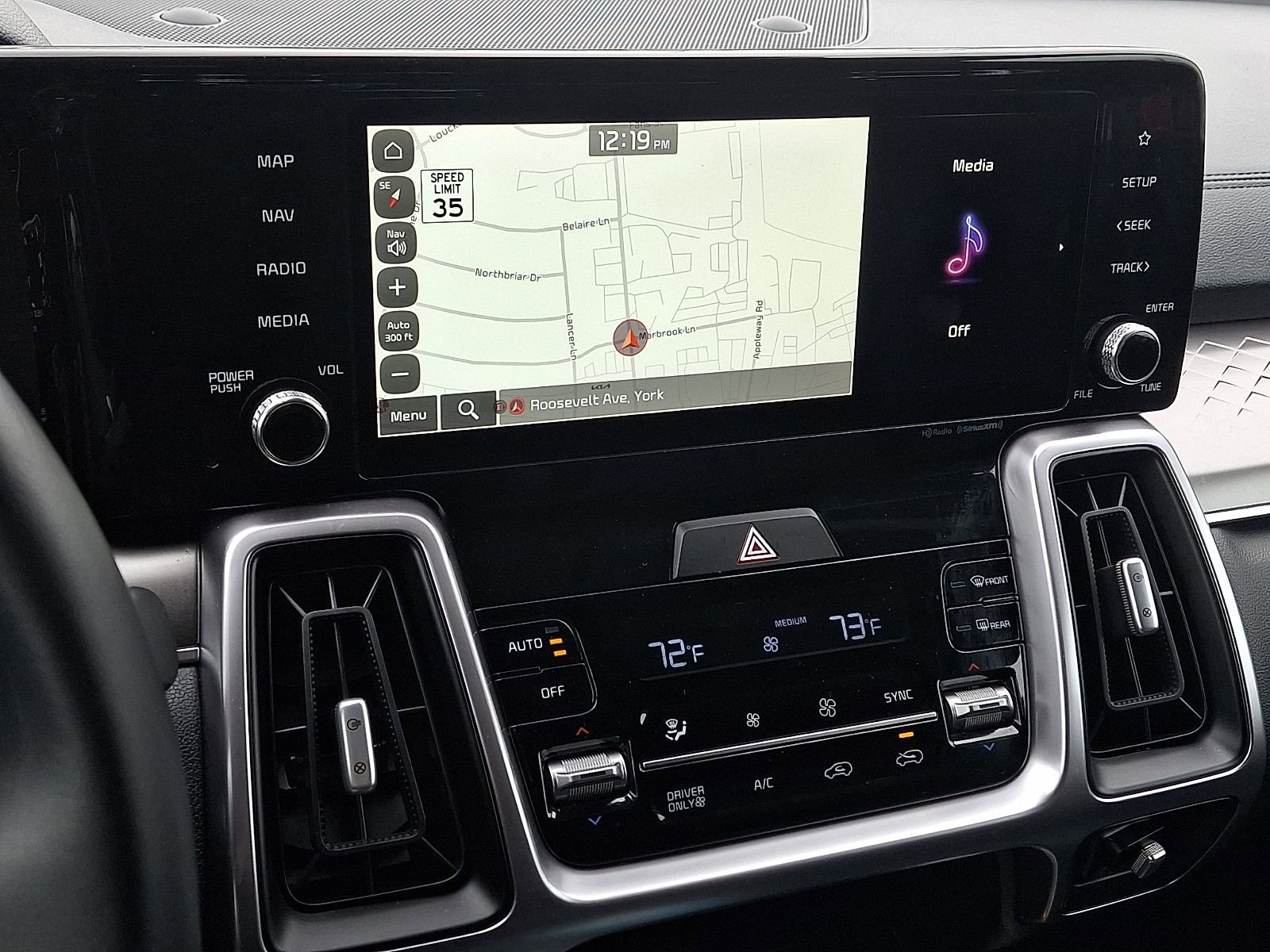 Used 2023 Kia Sorento EX image 16