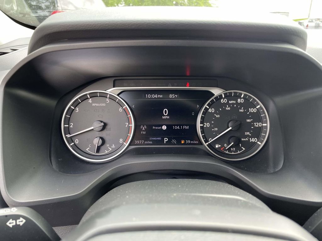 Used 2025 Nissan Rogue SV FWD image 21