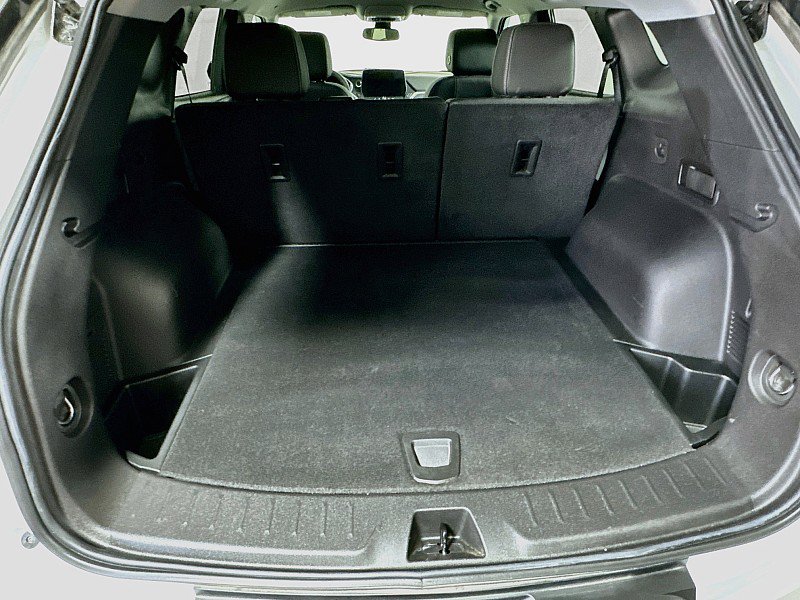 Used 2023 Chevrolet Blazer LT FWD image 24