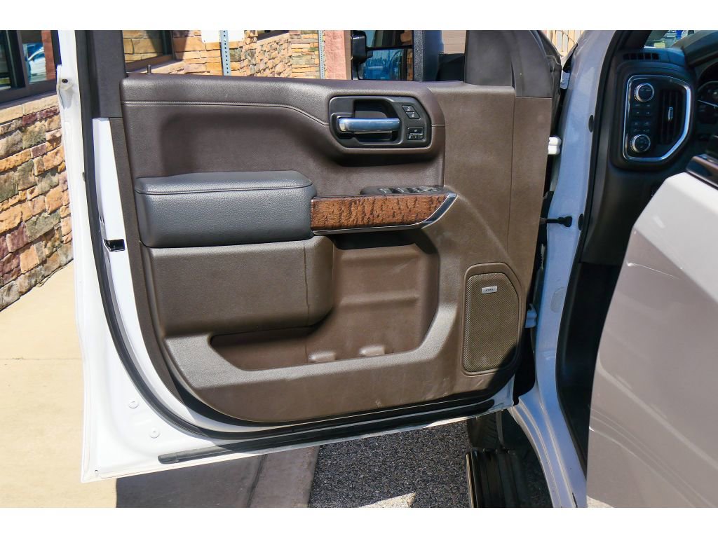 Used 2021 GMC Sierra 1500 Denali w/ Denali Ultimate Package AWD/4WD image 9