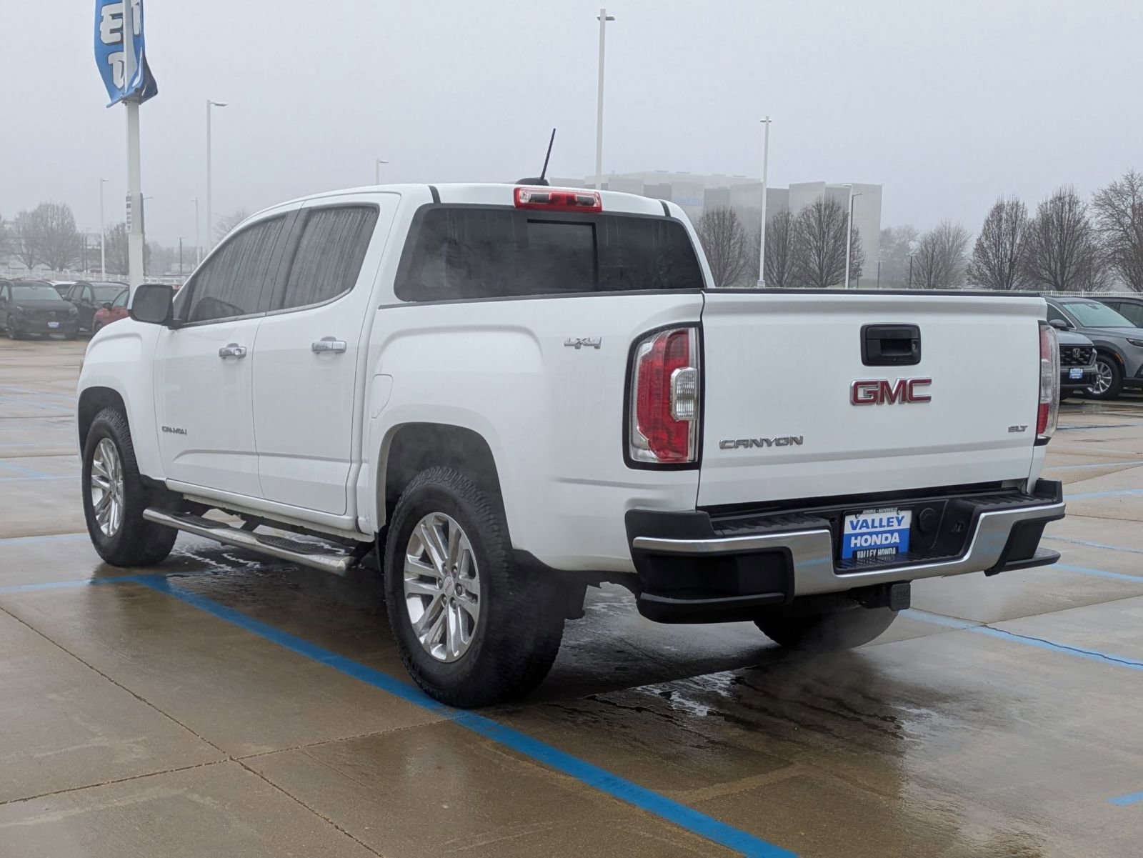 Used 2016 GMC Canyon SLT w/ Driver Alert Package image 8