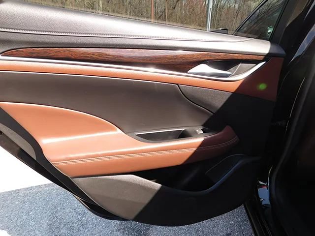 Used 2018 Buick LaCrosse Avenir w/ Driver Confidence Package #2 image 9