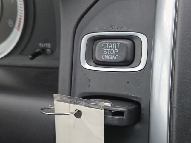 Used 2012 Volvo XC60 3.2 Premier image 11