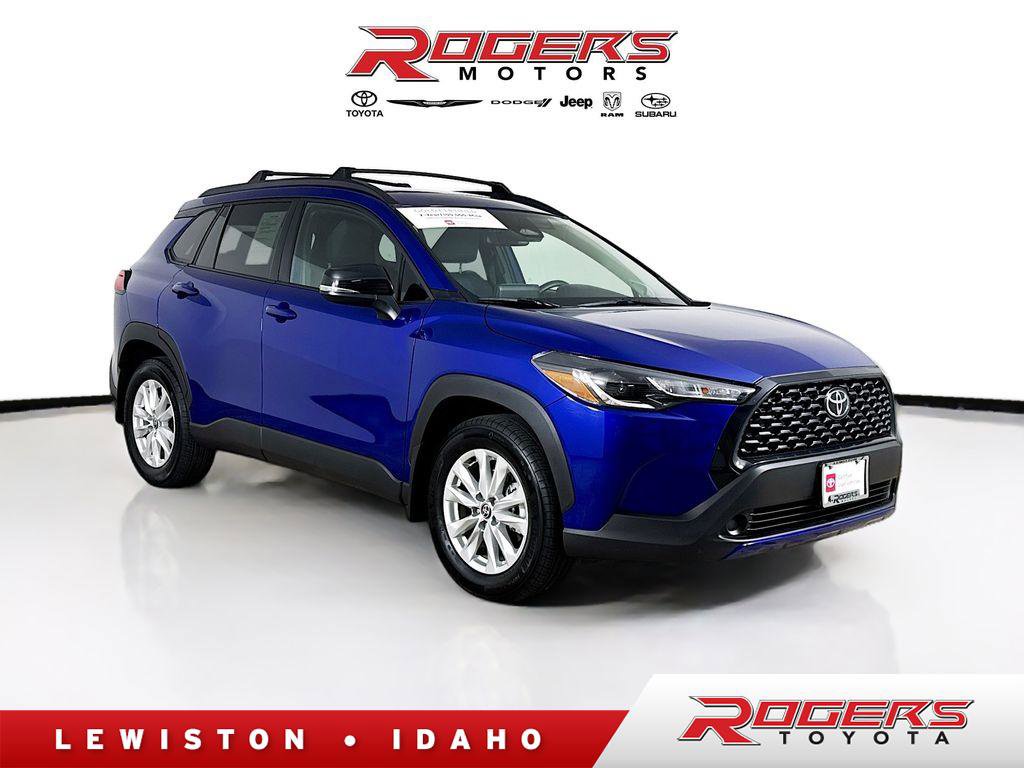 Certified 2025 Toyota Corolla Cross LE w/ Moonroof Package