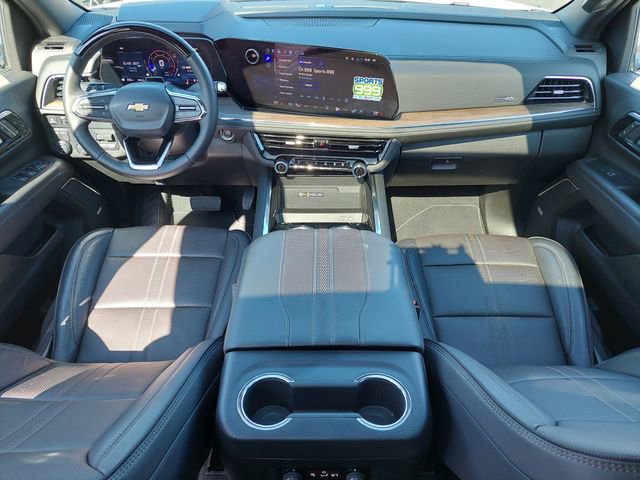 Used 2025 Chevrolet Tahoe High Country image 3