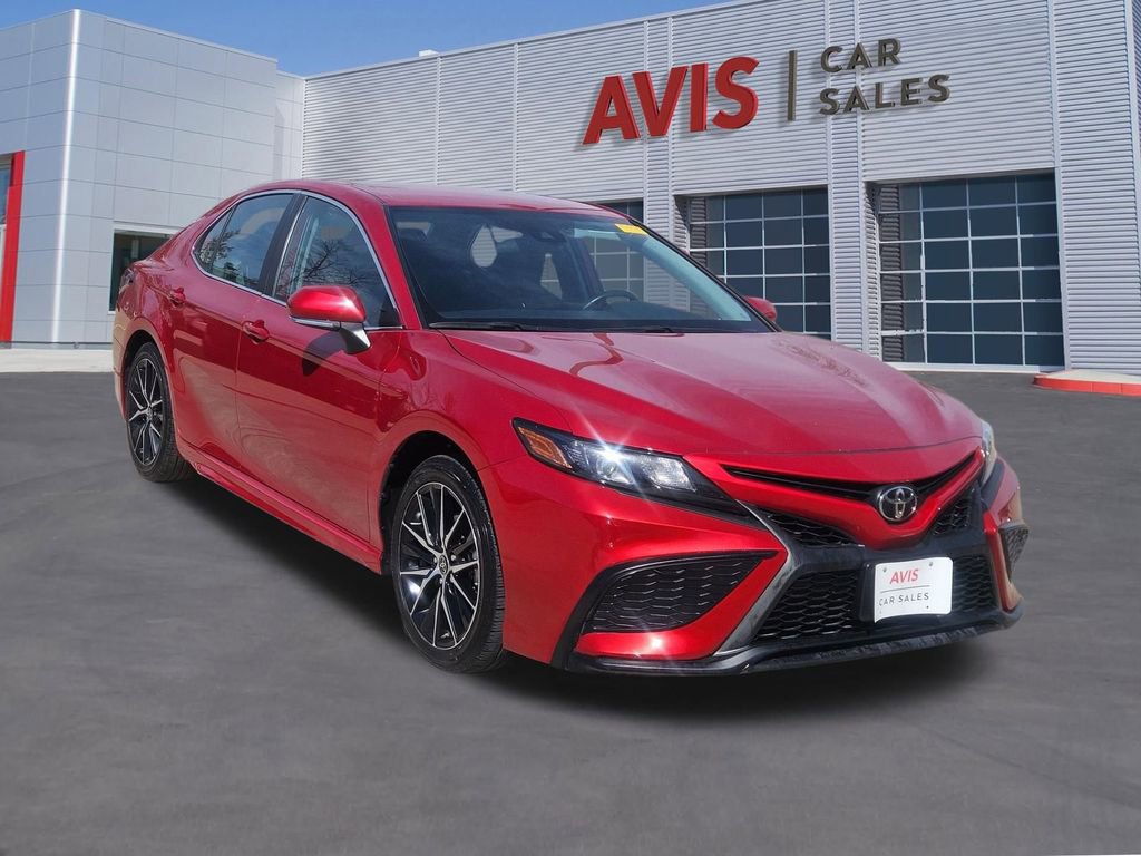 Used 2024 Toyota Camry SE image 9