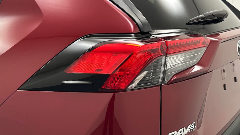 Certified 2022 Toyota RAV4 XLE Premium image 22