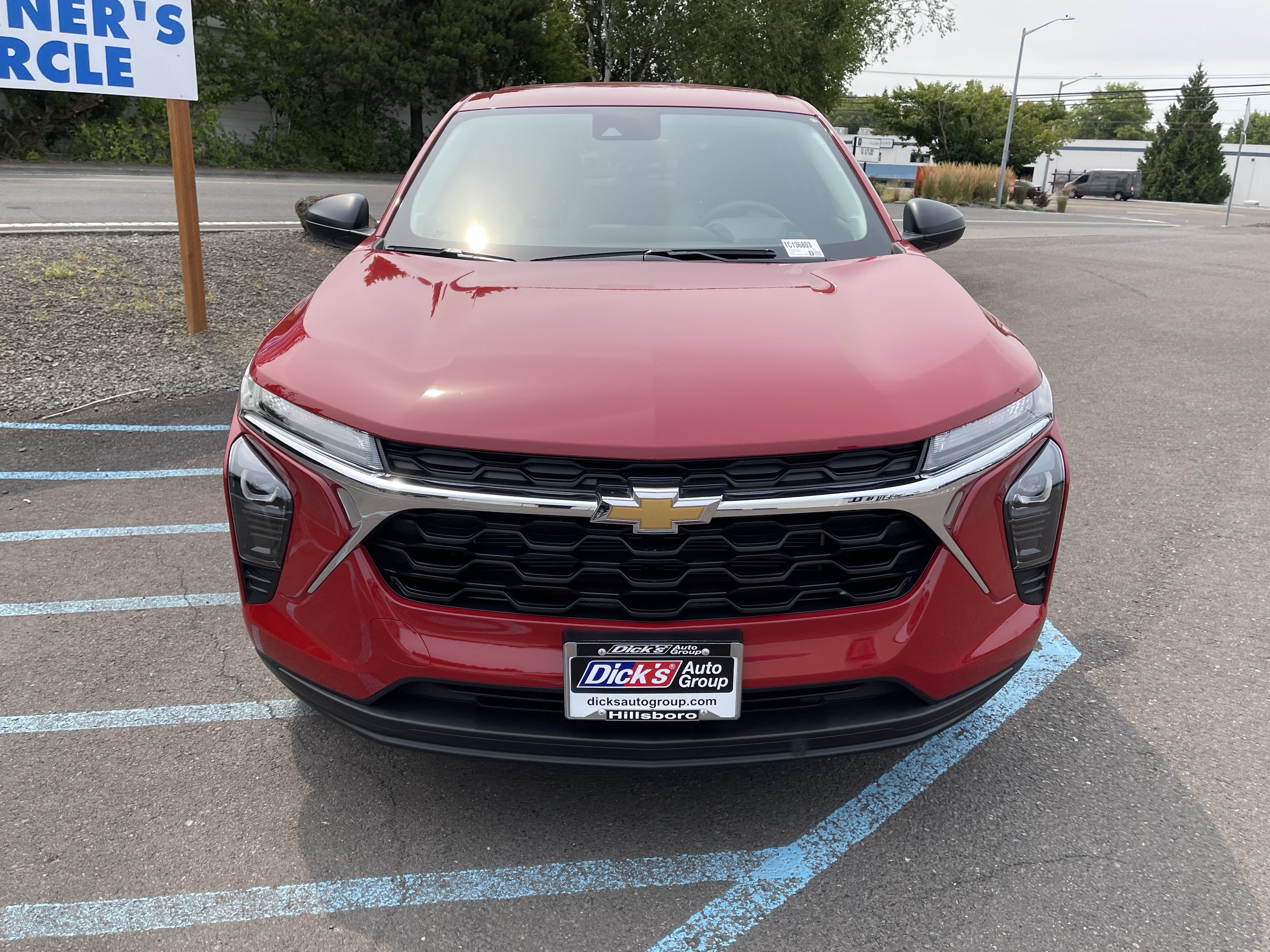 Used 2026 Chevrolet Trax LS FWD image 8