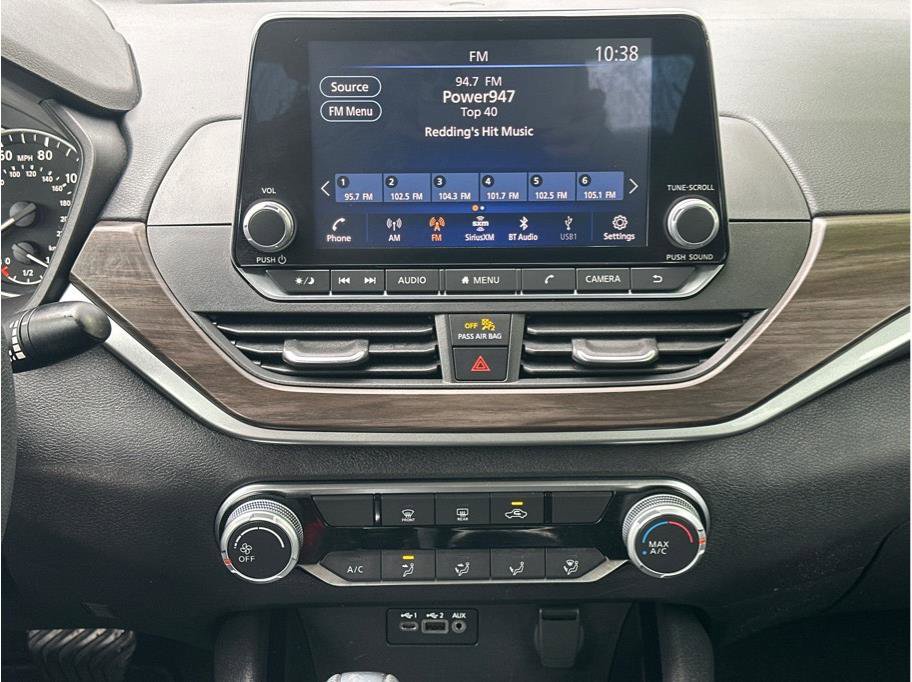 Used 2024 Nissan Altima 2.5 SV image 17