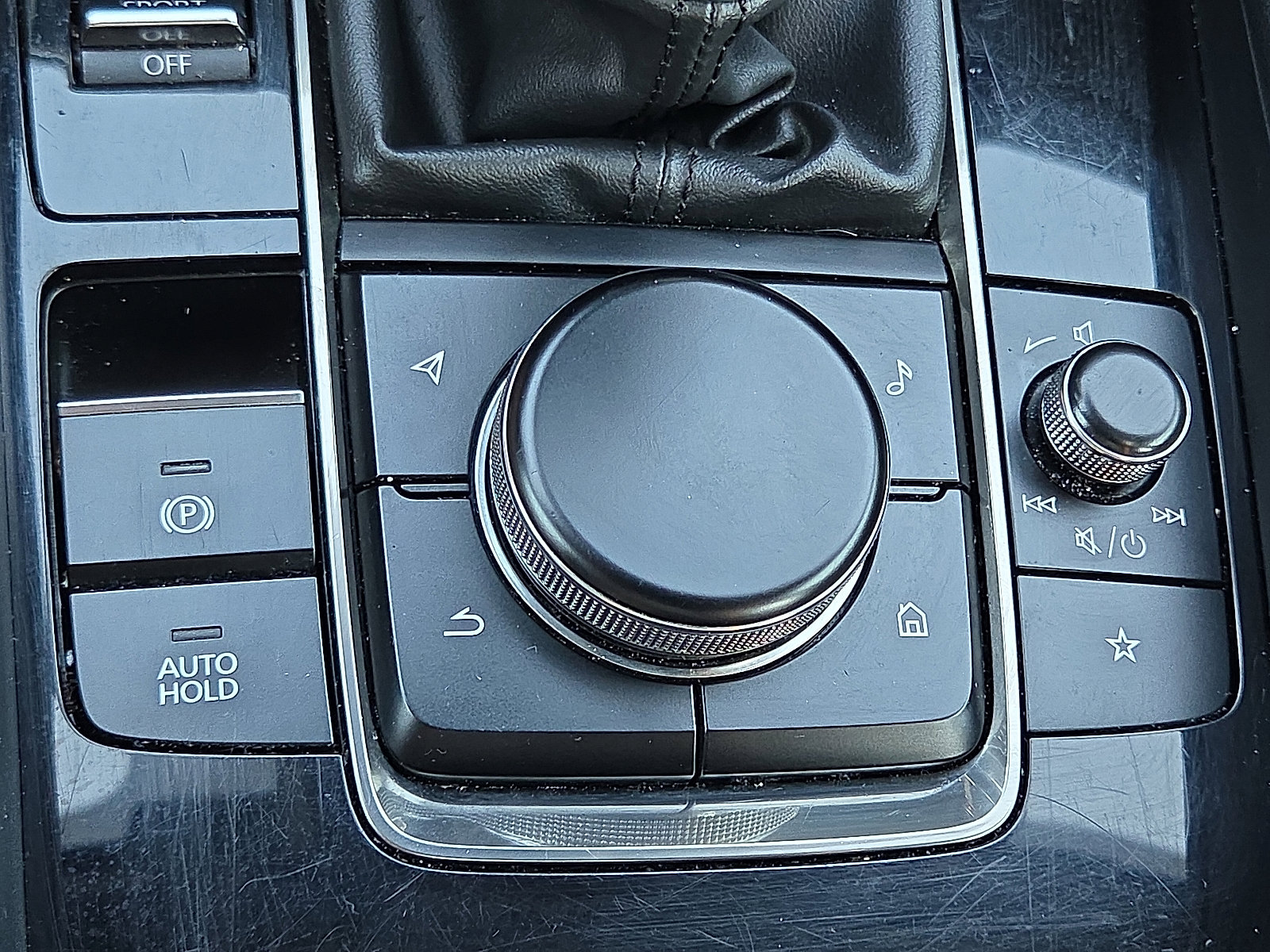 Used 2023 MAZDA MAZDA3 s image 14