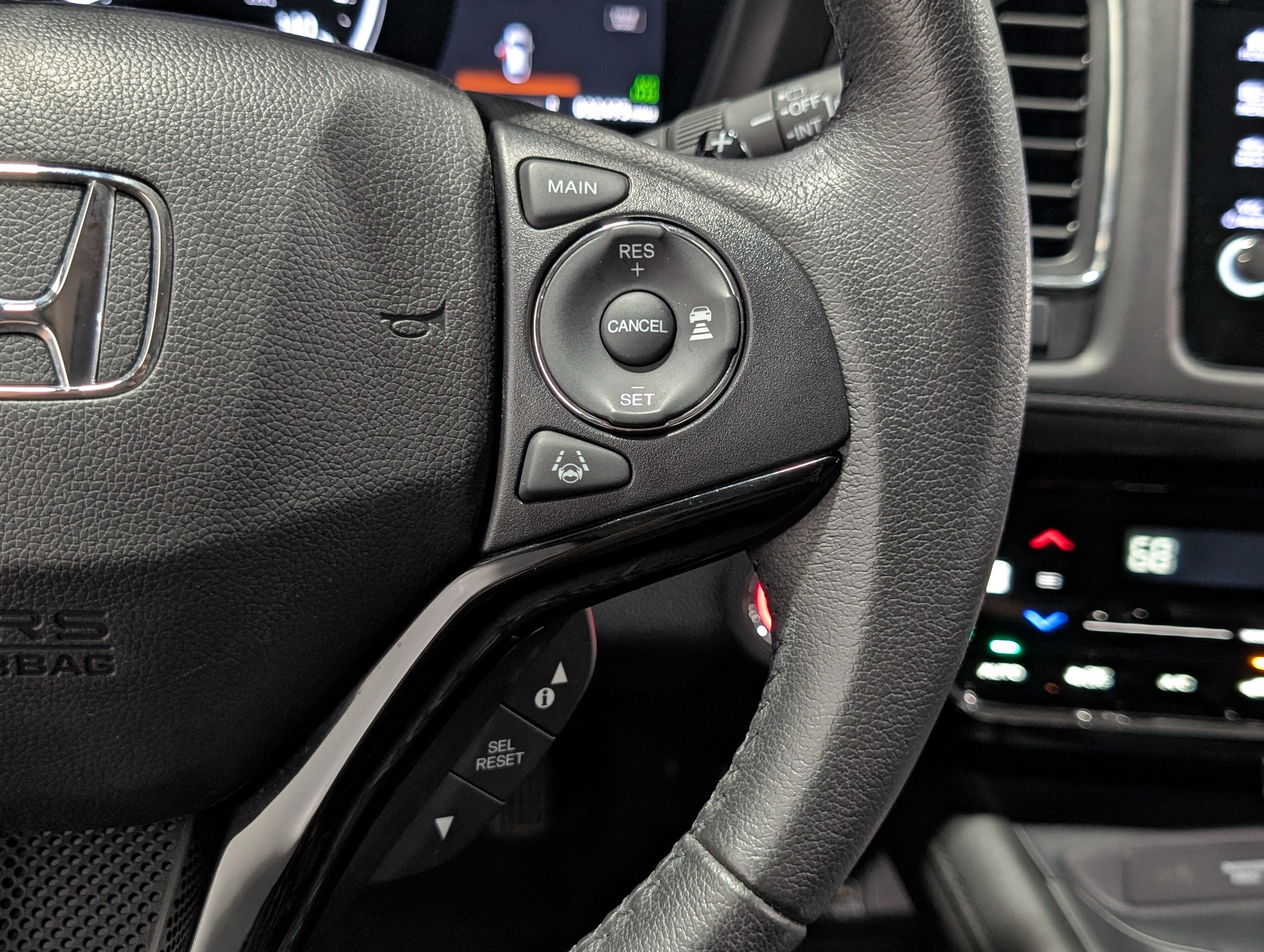 Used 2022 Honda HR-V EX-L image 14