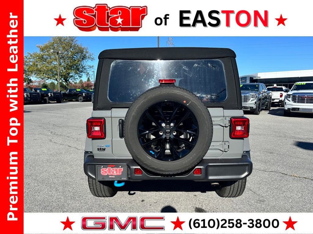 Used 2023 Jeep Wrangler Unlimited Sahara w/ Cold Weather Group image 8