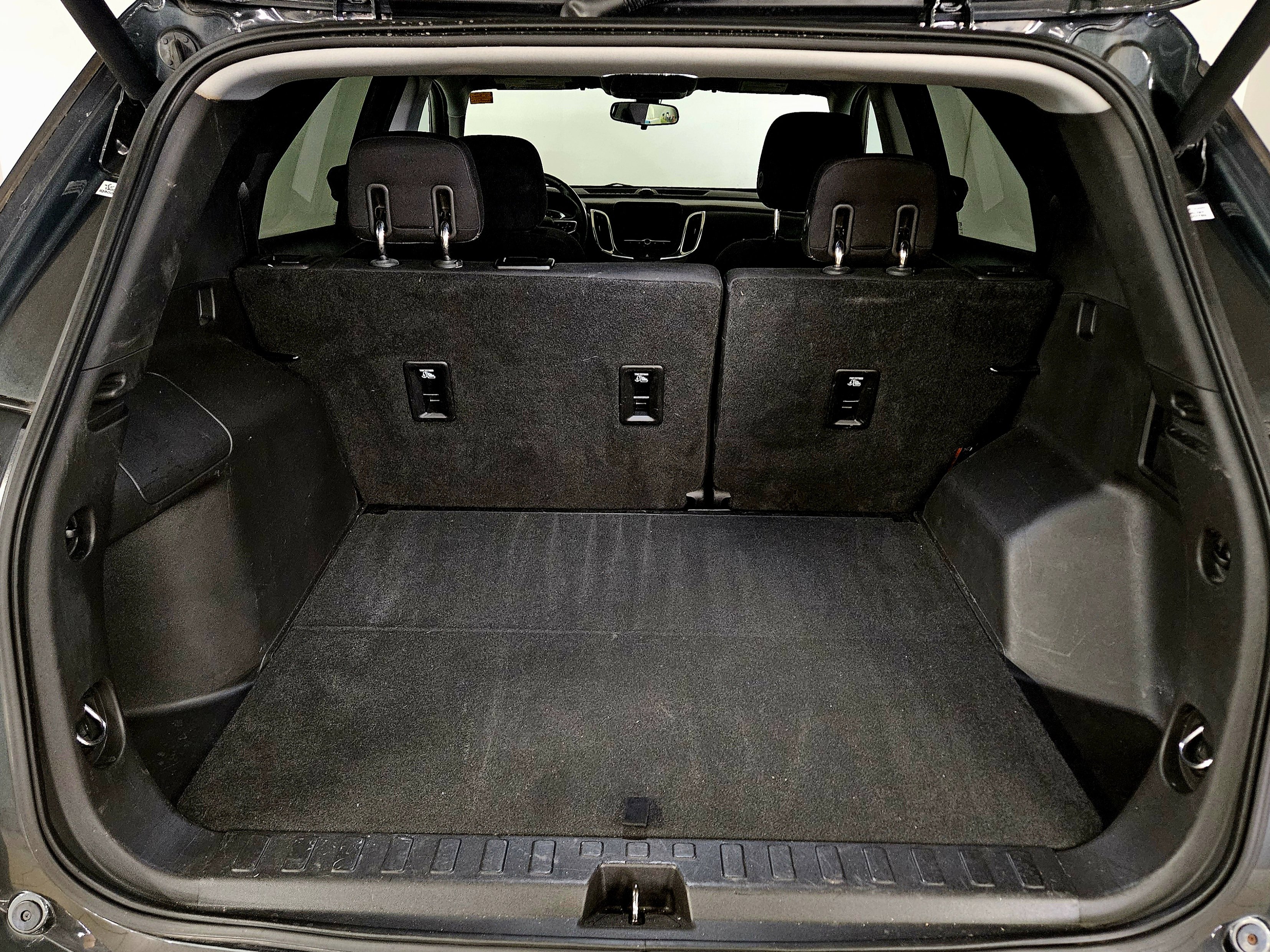 Used 2019 Chevrolet Equinox LT image 17