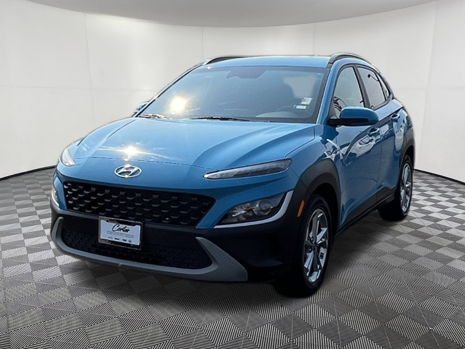 Used 2023 Hyundai Kona SEL image 3