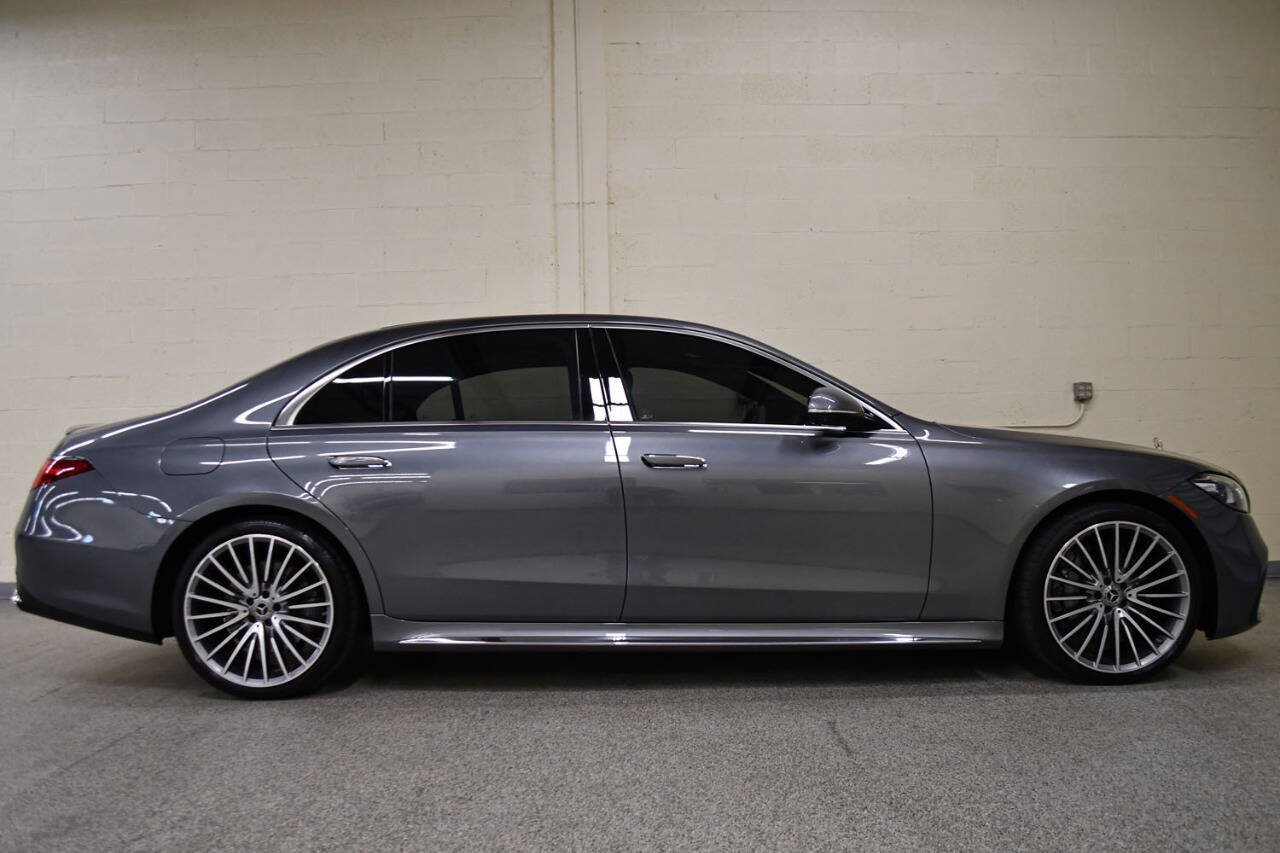 Used 2022 Mercedes-Benz S 580 4MATIC Sedan image 4