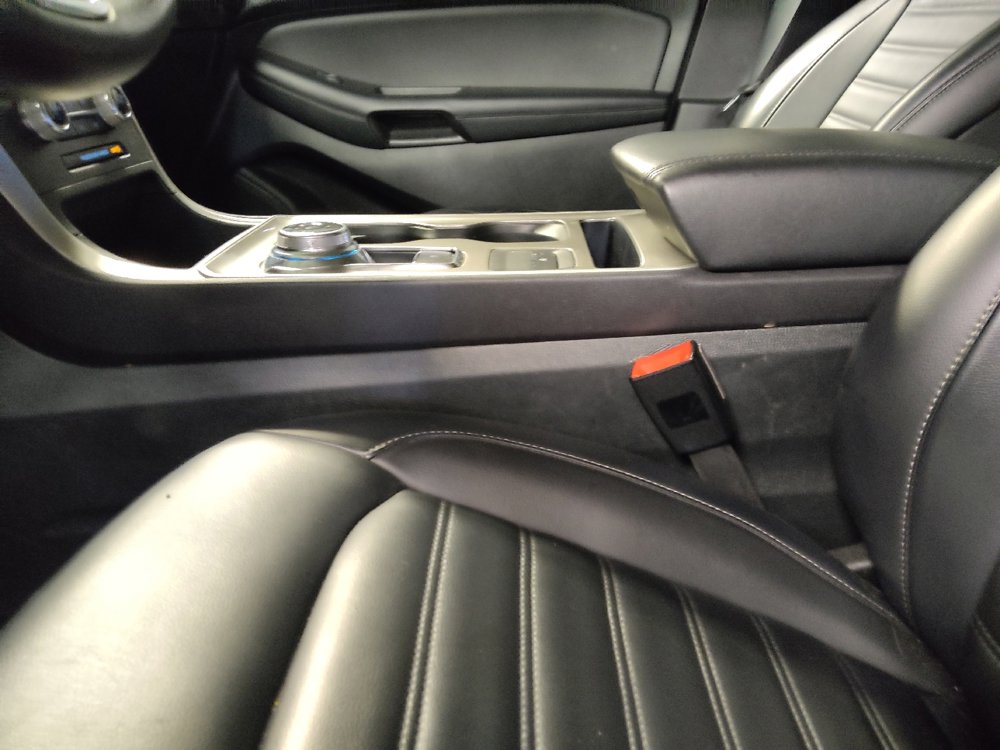 Used 2024 Ford Edge SEL image 26