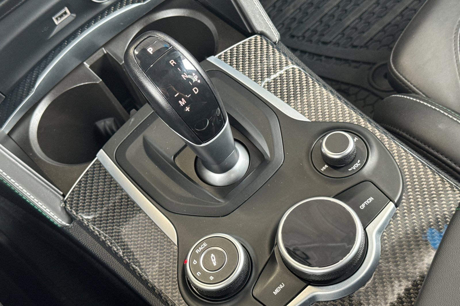 Used 2019 Alfa Romeo Stelvio Quadrifoglio w/ Driver Assist Dynamic Package image 21