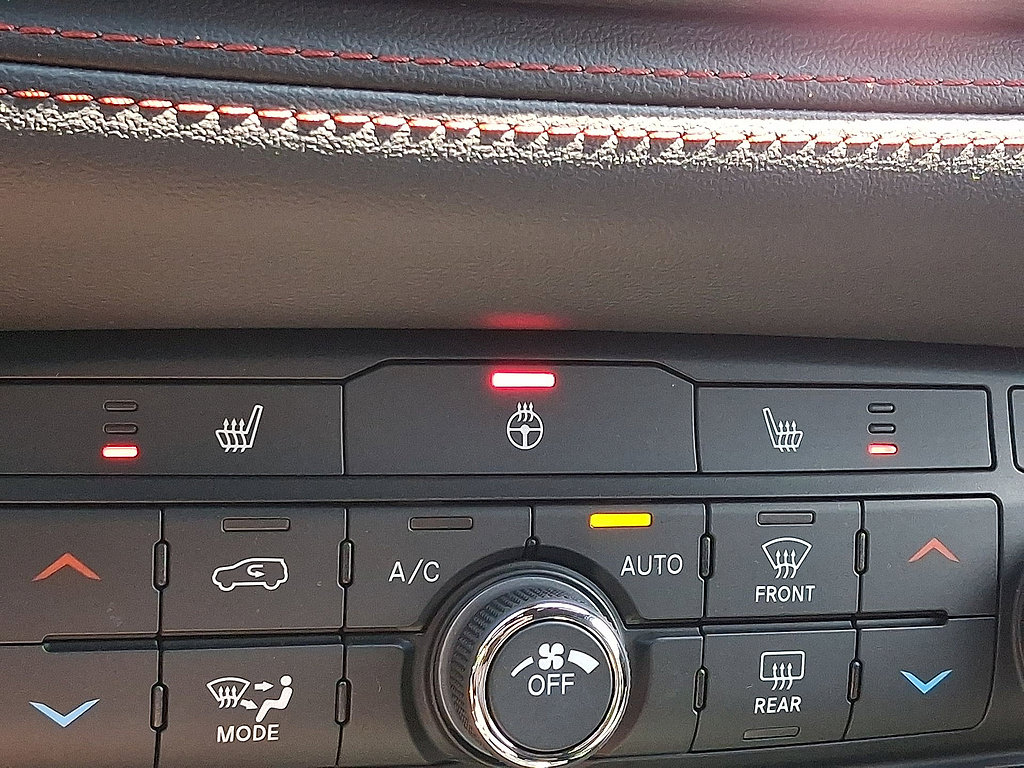 Used 2025 Dodge Durango GT AWD/4WD image 19