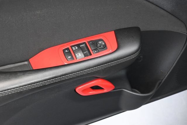 Used 2016 Dodge Challenger SXT w/ Driver Convenience Group RWD image 12