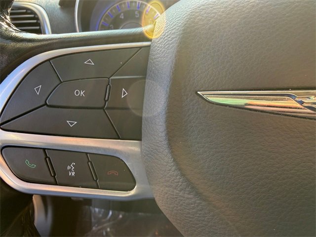 Used 2020 Chrysler 300 Touring w/ Sport Appearance Package image 17