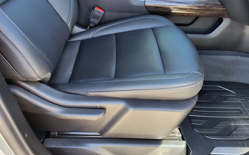 Used 2024 GMC Sierra 1500 Elevation w/ Elevation Premium Package AWD/4WD image 46