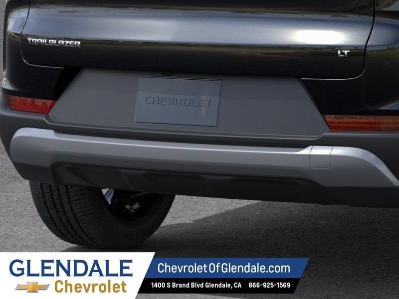 New 2026 Chevrolet TrailBlazer LT w/ Midnight Edition FWD image 14
