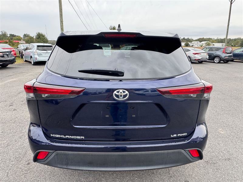 Used 2024 Toyota Highlander LE image 20