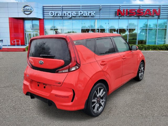 Used 2021 Kia Soul GT-Line FWD image 2