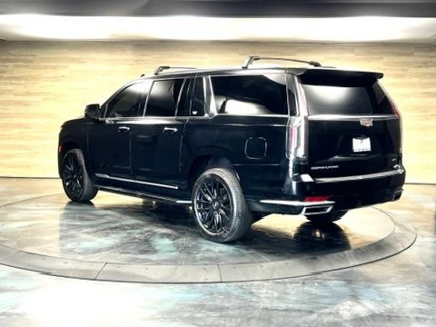 Used 2022 Cadillac Escalade ESV Premium Luxury AWD/4WD image 16