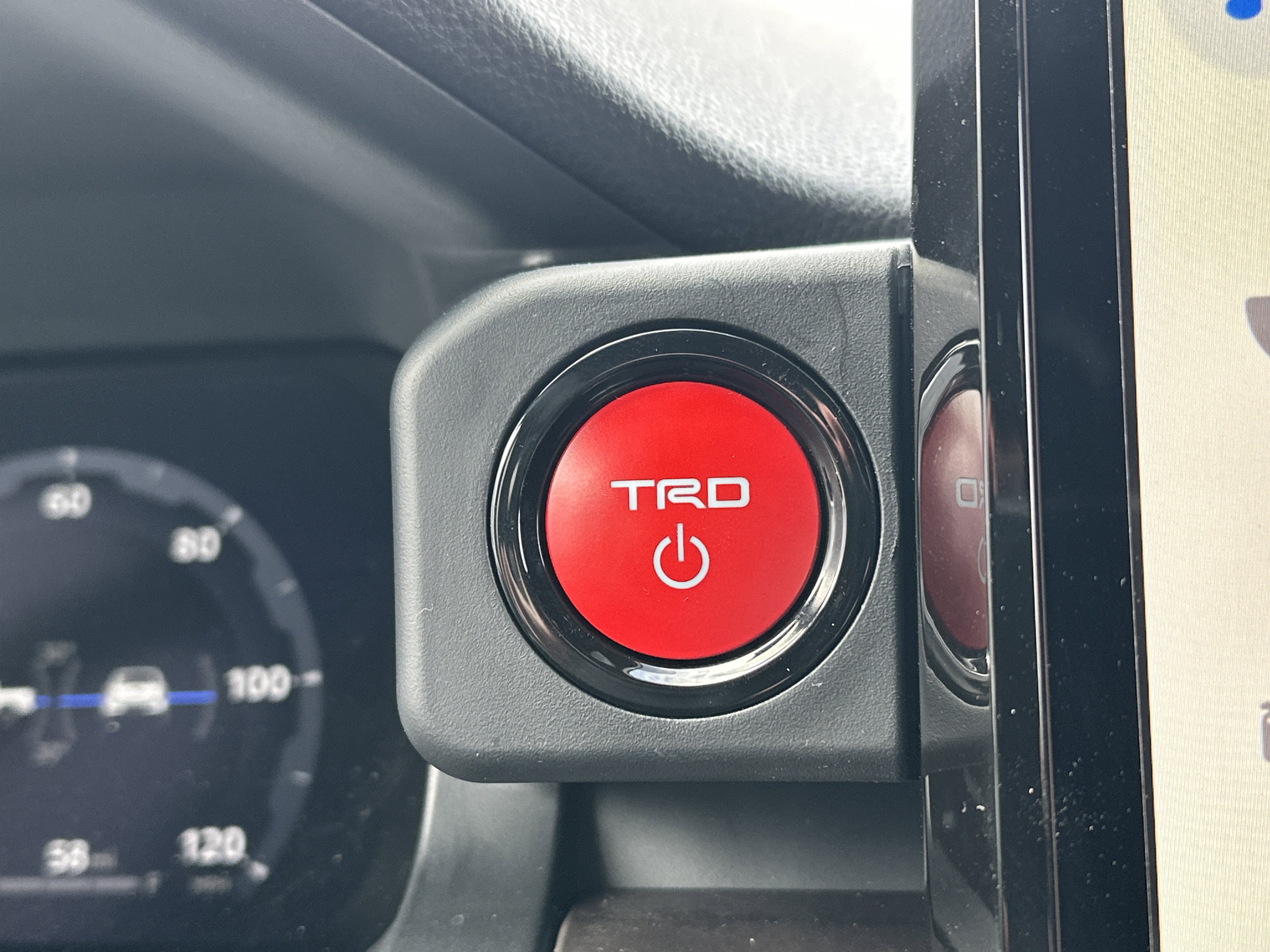 New 2025 Toyota Tacoma TRD Sport w/ TRD Sport Upgrade Package AWD/4WD image 25